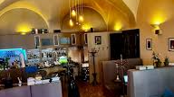 Obsluha v kavárně U Pánů v centru města - shisha café bar | coworking